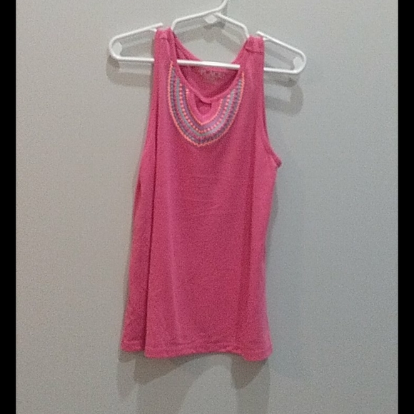 It is a pretty pretty neat tank top - Picture 1 of 4